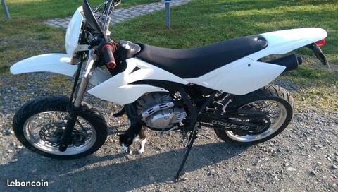 Beta 125 supermotard échange possible