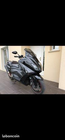 YAMAHA T MAX 530 BLACK ÉDITION SPORT