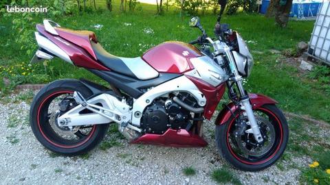 Suzuki GSR 600 édition rare Bordeaux Lucifer