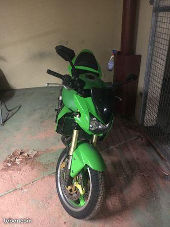 Kawasaki Z1000