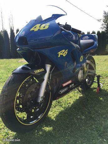 YAMAHA R6 piste