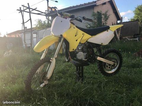 Suzuki 85 RM petite roue cross