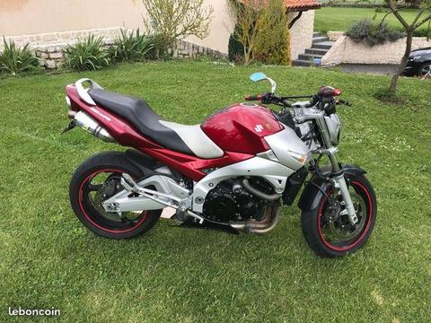 600 GSR SUZUKI