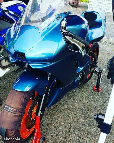 R6 2000 avec bas moteur FZ6