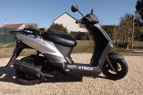 Scooter Kymco agyliti 50cc 4temps.presque neuf