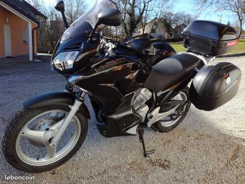 Honda varadero 125 injection travel edition