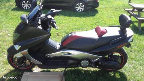 tmax xp 500 serie limitée black max abs