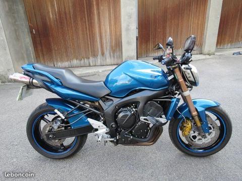 Fazer 600 Naked en Full avec peinture perso