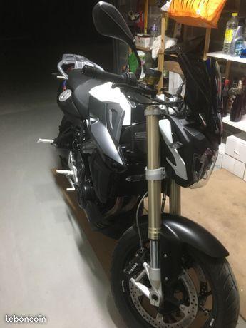 BMW F800R 2017 (1500kms) FULL OPTIONS