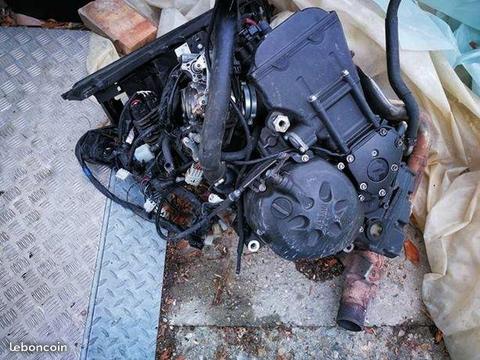moteur yamaha r