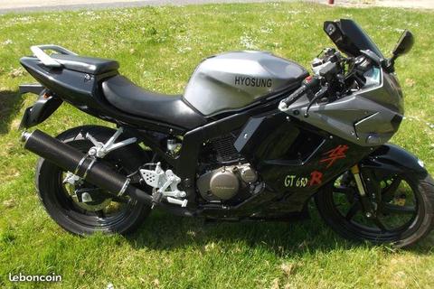 GT125R Hyosung / gabarit 600cc une vrais moto