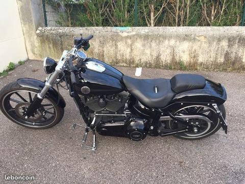Harley Davidson Breakout 17500Kms 2014