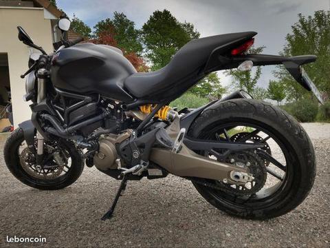 Ducati Monster 821 + accessoires