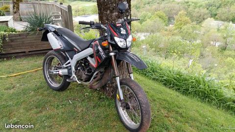 DERBI Senda Super Motard 50 cm3