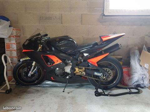 Yamaha r1 piste