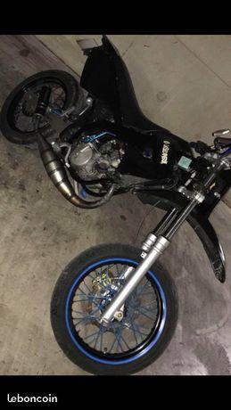 Derbi sanda 50