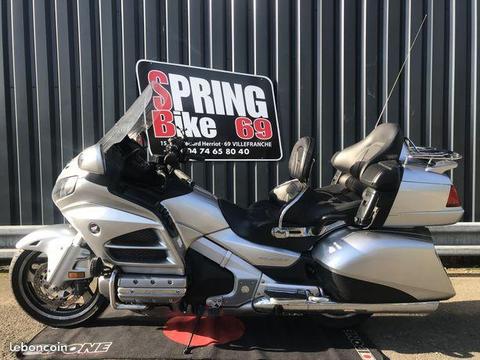 Honda goldwing gl1800 2015 grise
