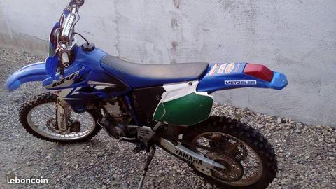 Yamaha 250 homologuée enduro