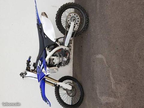 yzf 250 année 2011