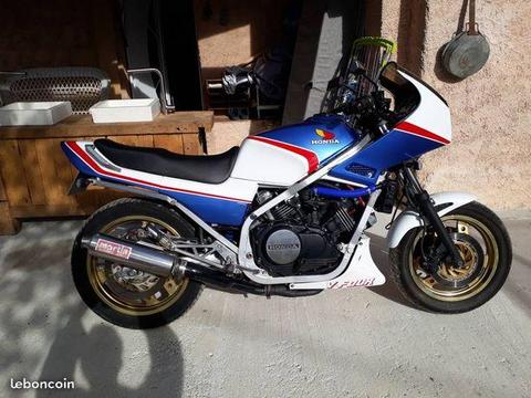 Honda vff750 rc15