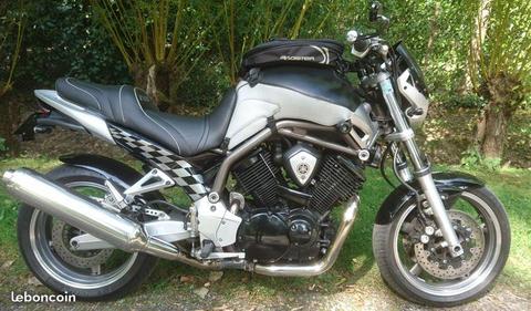 Yamaha BT 1100