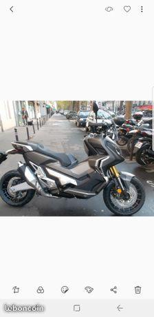 Scooter XADV 750