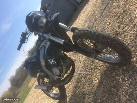 Moto 50 Rieju MRX