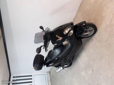 majesty 125 29000km révisé
