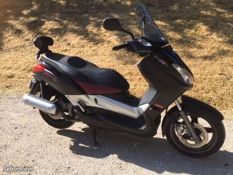 Scooter 125 - x max