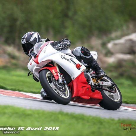 r1 piste 2001
