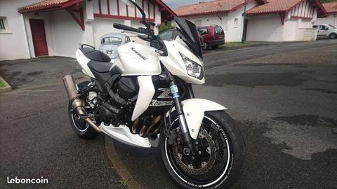 Kawasaki z750 blanc nacré comme neuve