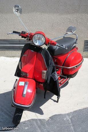 Scooter Vespa Piaggio 125