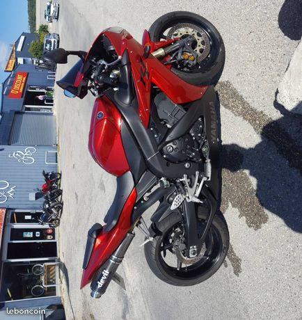 Yamaha yzf r1
