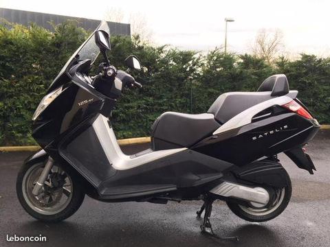 Scooter Peugeot Satelis 125 révisé, rien à prévoir