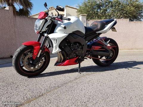 Yamaha FZ1 Naked 1000 Akraprovic