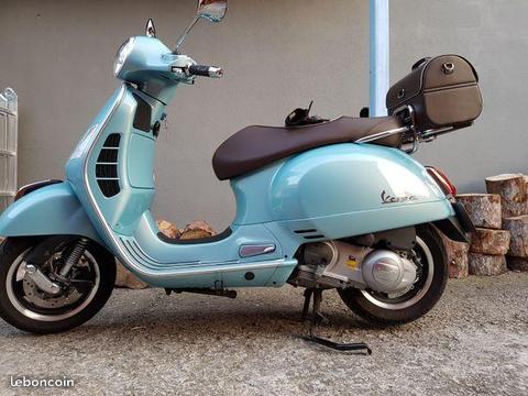 Vespa 300 gts 70 anniversaire 6500 km garantie 5 m
