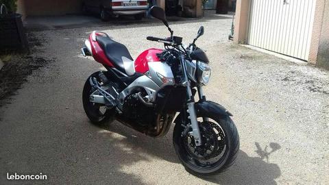 suzuki gsr 600