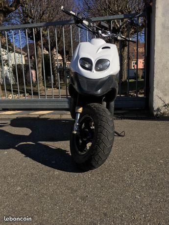 Scooter Peugeot trekker