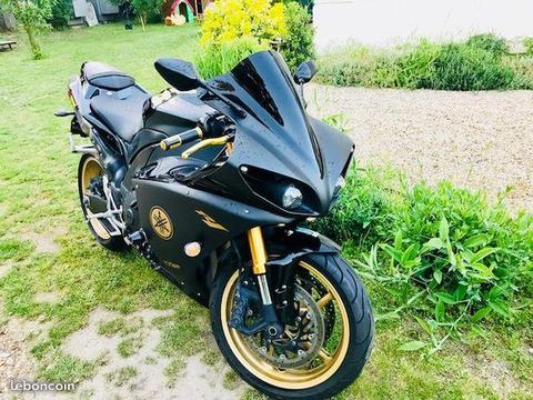 Yamaha R1 CROSSPLANE
