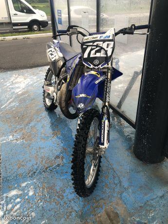 Yz