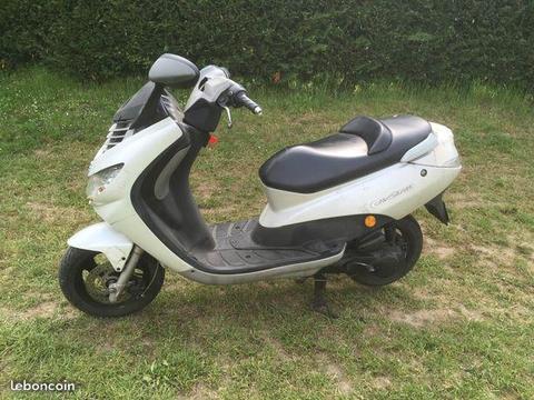 Scooter Peugeot Elystar