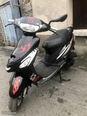 Scooter 50 super état