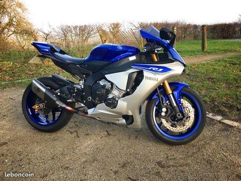 Yamaha R1 2016 Akrapovic