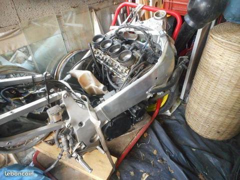 Suzuki gsxr 750