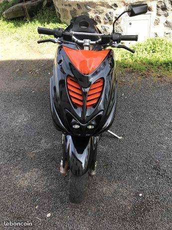 Scooter mbk nitro