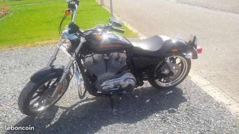Moto Harley Davidson 883 Superlow