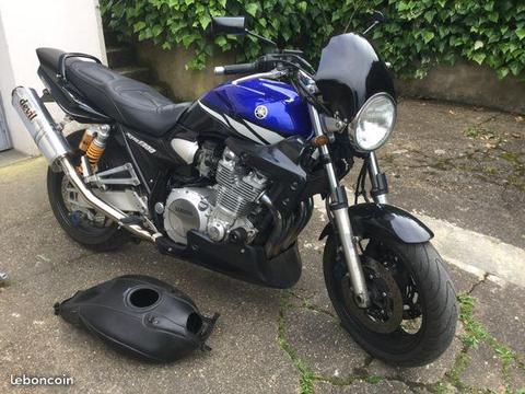 RARE Xjr 1300 carbu peu kilométré FULL OPTIONS