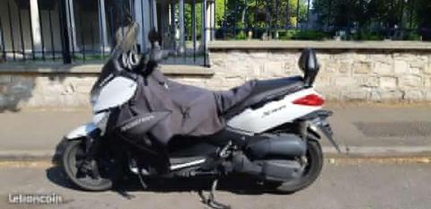 Scooter Yamaha X-max 125