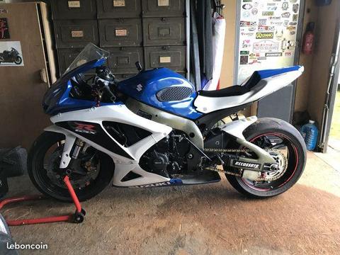 Suzuki 600 gsxr k8 piste