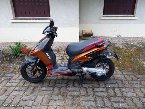 Scooter aprilia sr 50 motard